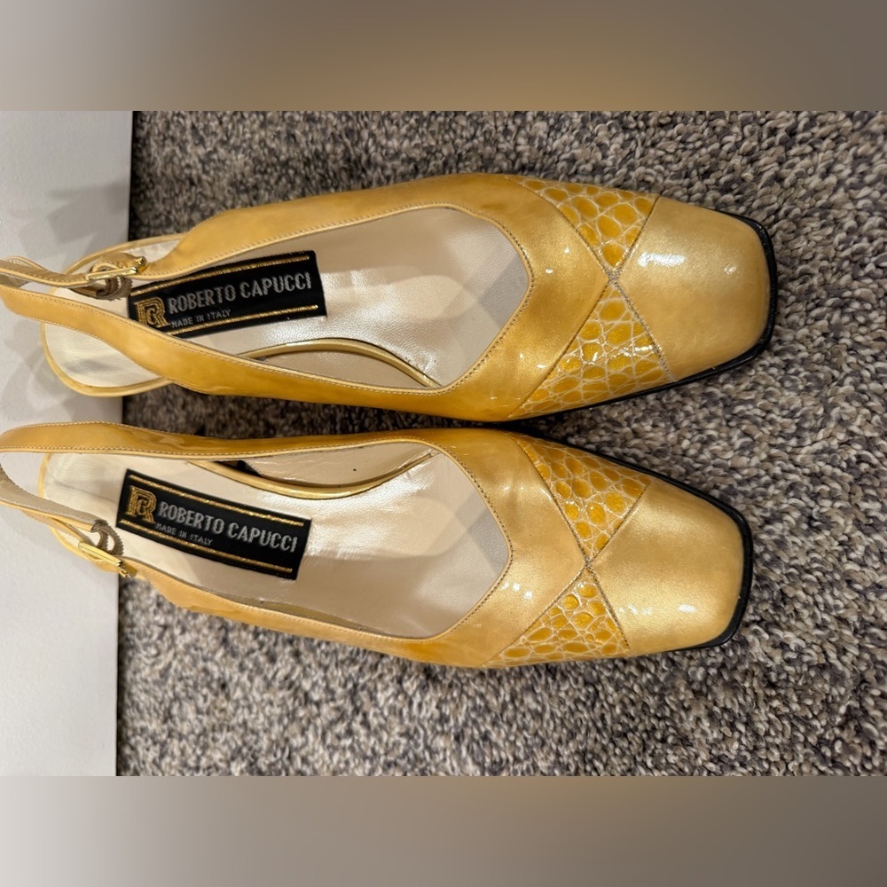 Vintage Roberto Capucci yellow patent leather slingback block heel size 6 - Picture 3 of 6